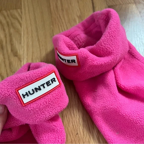 HUNTER Hot Pink Children’s Fleece High Socks- Size L - Picture 2 of 7
